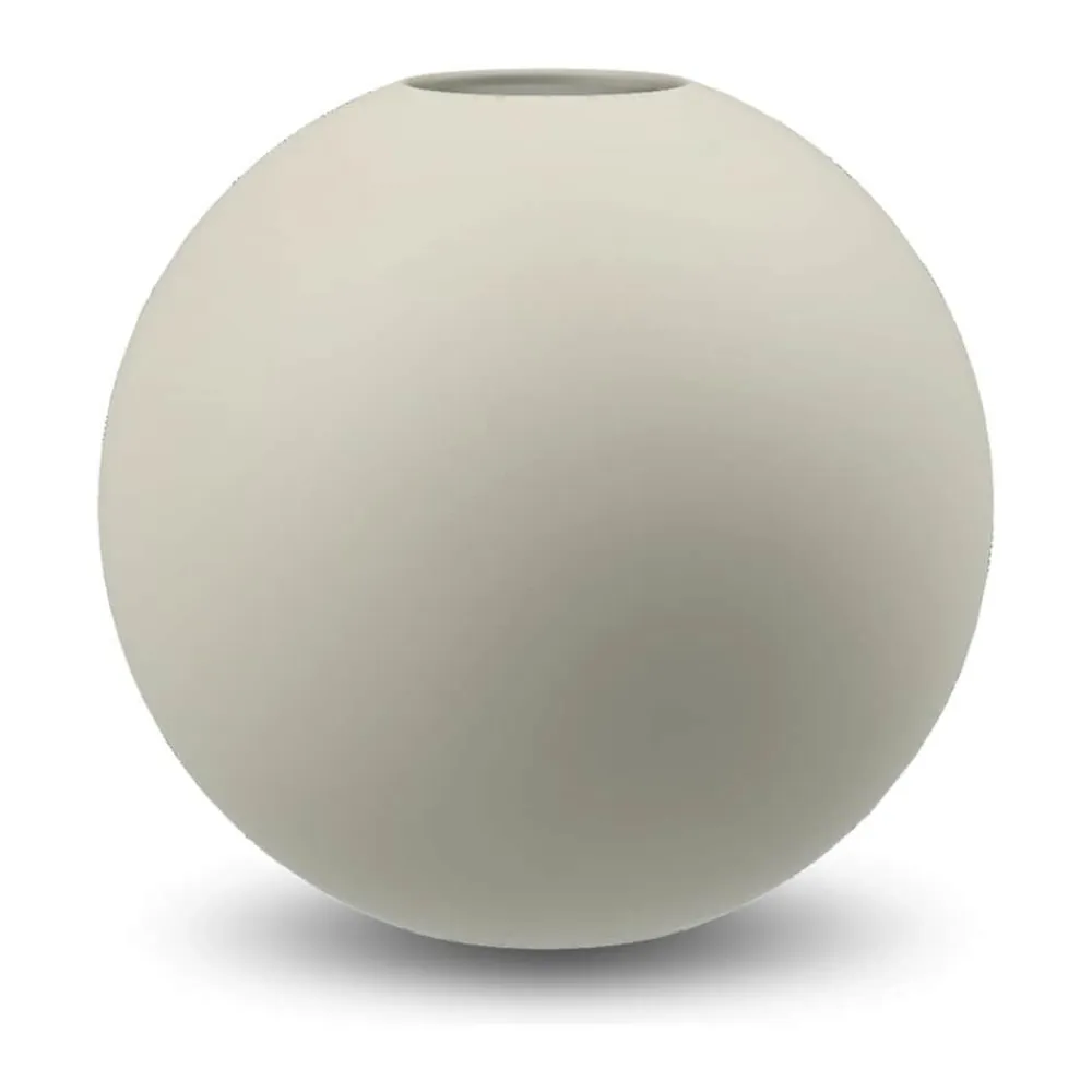 Clearance Ball Vase Vaser