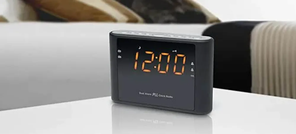 Clearance Clockradio 10700 Ure