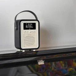 Outlet Mini Radio Højtalere Og Hovedtelefoner