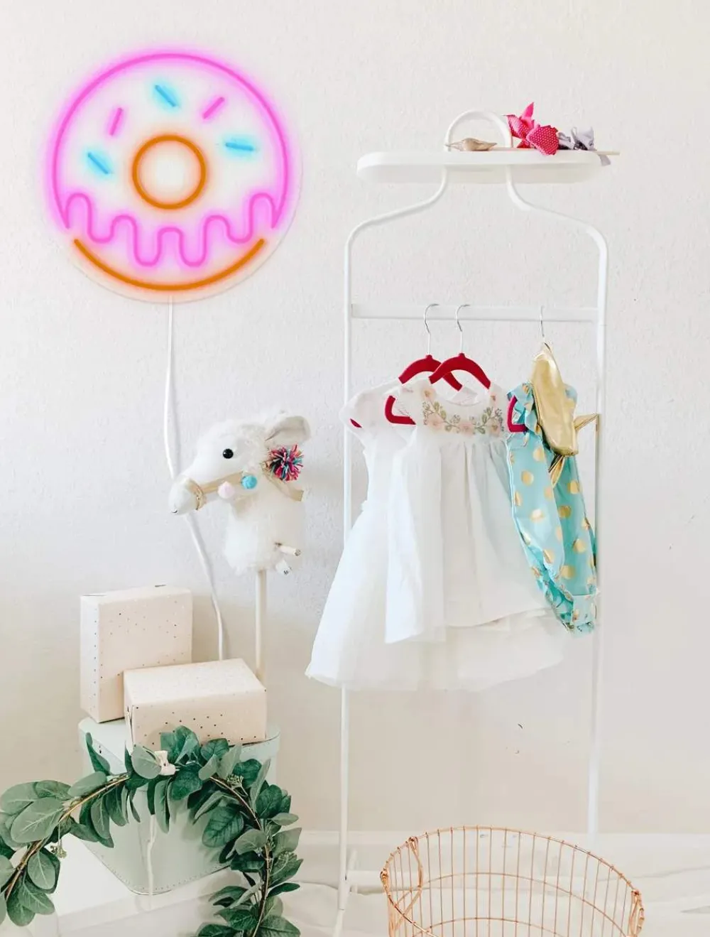Hot Neon LED Lampe - Donut Væglamper