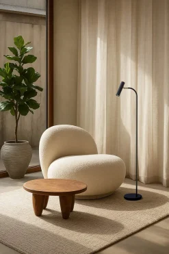 Slender Gulvlampe Gulvlamper