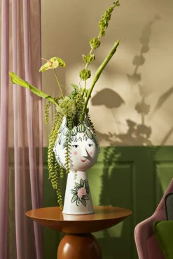 Titania Vase Vaser